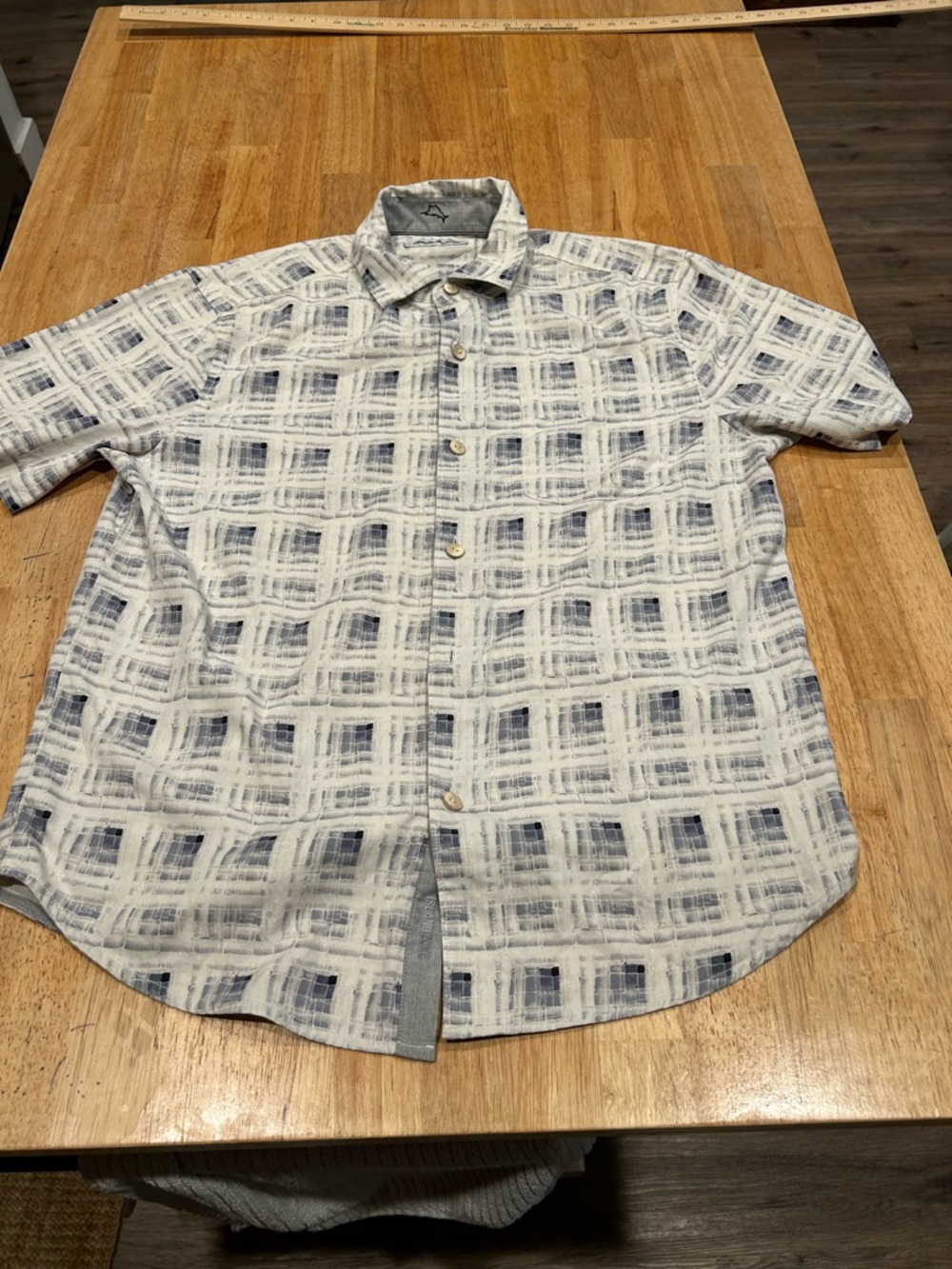 Tommy Bahama Men  Island Zone Shirt Large Silk Blend Cream Blue Gray Geometric M